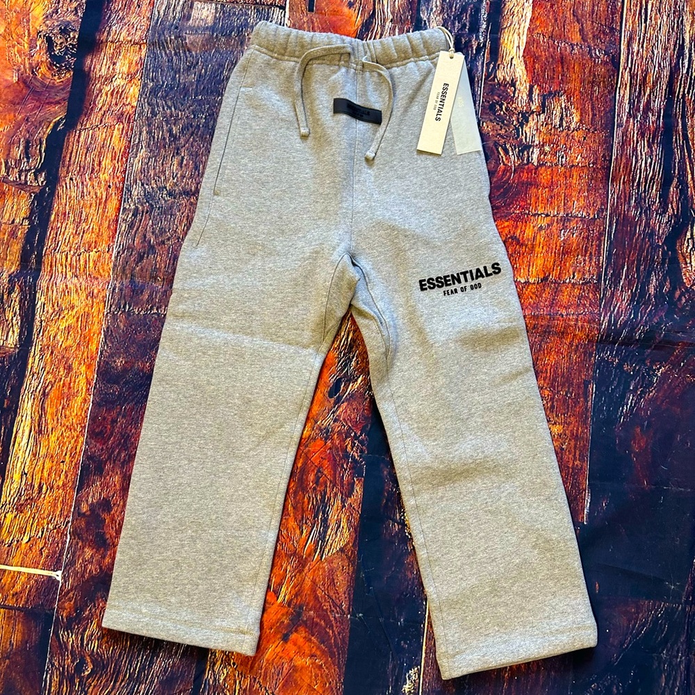 Fear of god essentials kids sweat pants size 6-7 gray